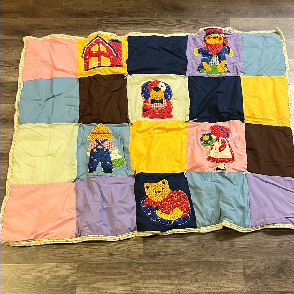 Vintage Baby Patchwork Quilt with Animal  farm  Designs 41X35